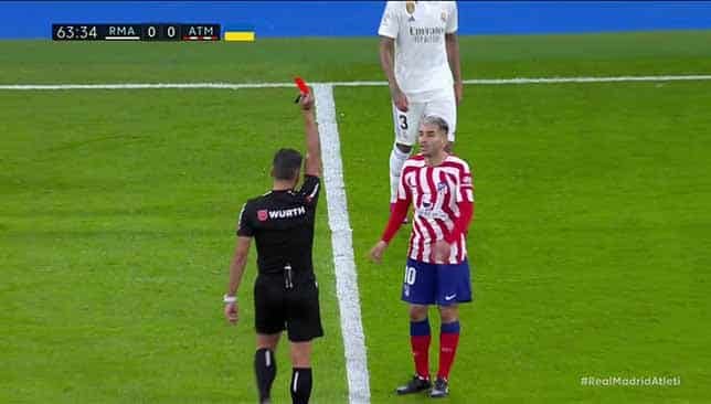 أنخيل كوريا مهاجم أتلتيكو مدريد