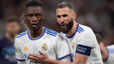 لاعبا ريال مدريد كريم بنزيمة وكامافينجا (غيتي)