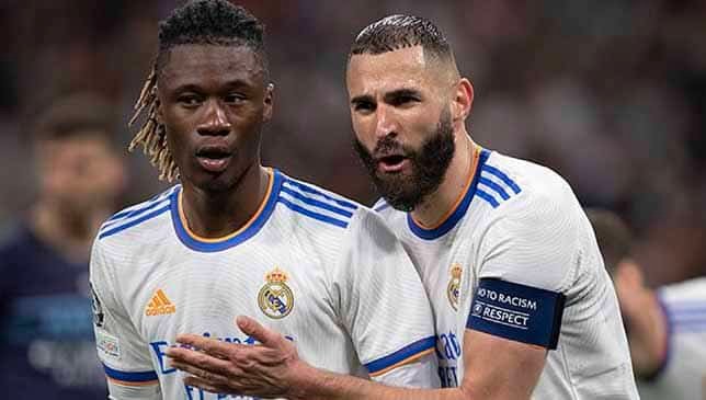 لاعبا ريال مدريد كريم بنزيمة وكامافينجا (غيتي)