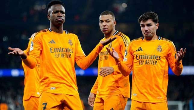 موعد مباراة ريال مدريد ضد مان سيتي في إياب ملحق دوري الأبطال والقنوات الناقلة (غيتي)
