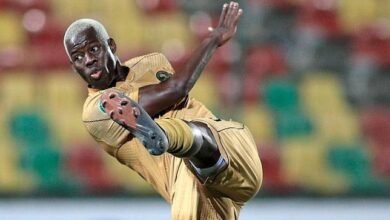 اللاعب البوركيني ستيفان عزيز كي