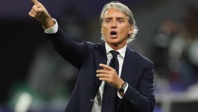 المدرب الإيطالي روبرتو مانشيني (غيتي)