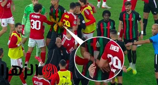 كشف تفاصيل التقرير الرسمي لحكم مباراة الجيش الملكي والأهلي المثيرة للجدل (غيتي)