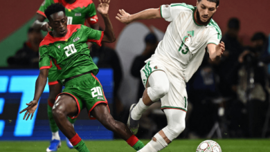 مدافع المنتخب الجزائري جوان حجام (غيتي)