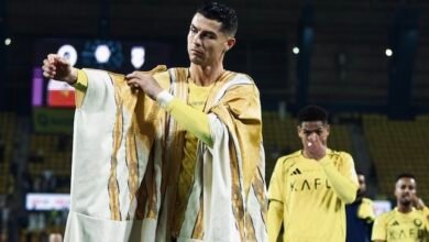 كريستيانو رونالدو بالبشت السعودي (غيتي)