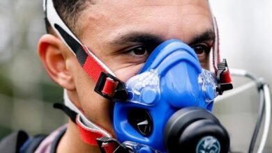 «طريقة بينتوس»… لماذا يتدرّب لاعبو ريال مدريد بأقنعة غريبة تشبه أقنعة الغواصين؟