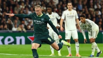 يترقب عشاق كرة القدم مواجهة قوية تجمع بين ريال مدريد ومانشستر سيتي مساء الثلاثاء على ملعب الاتحاد، ضمن إياب دور الـ16 من دوري أبطال أوروبا لموسم 2025-2026، في مباراة تحمل أهمية كبيرة لتحديد المتأهل إلى ربع النهائي.