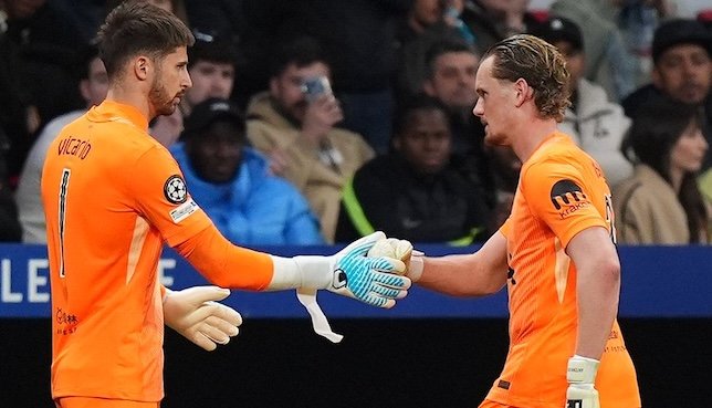 أنتونين كينسكي لحظة استبداله الغريب ضد أتلتيكو مدريد (غيتي)
