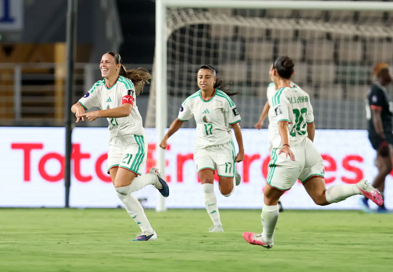 القنوات الناقلة لمباراة الجزائر اليوم ضد ساحل العاج في كأس أفريقيا للسيدات 2026